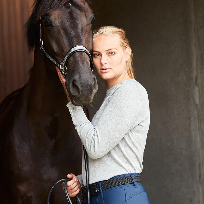 01 CATAGO Robyn strikpullover i grå